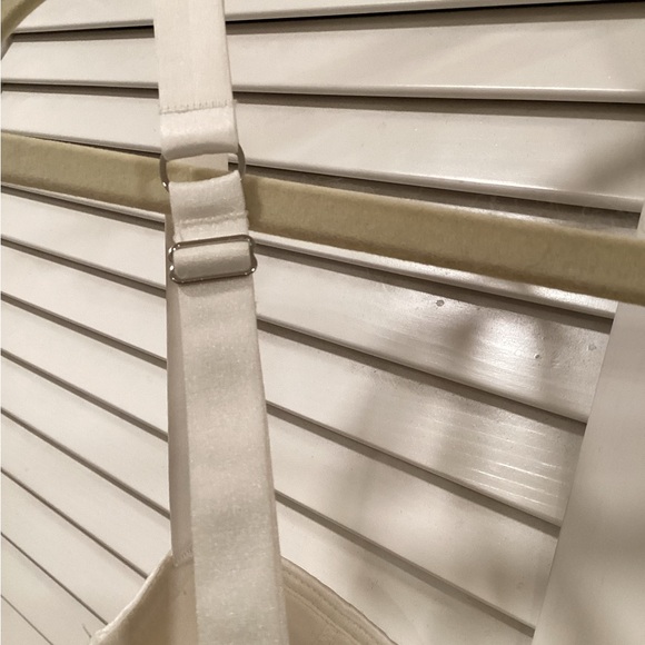 Victoria's Secret Long Line Bra/Bustier White/silver detail - Picture 7 of 8